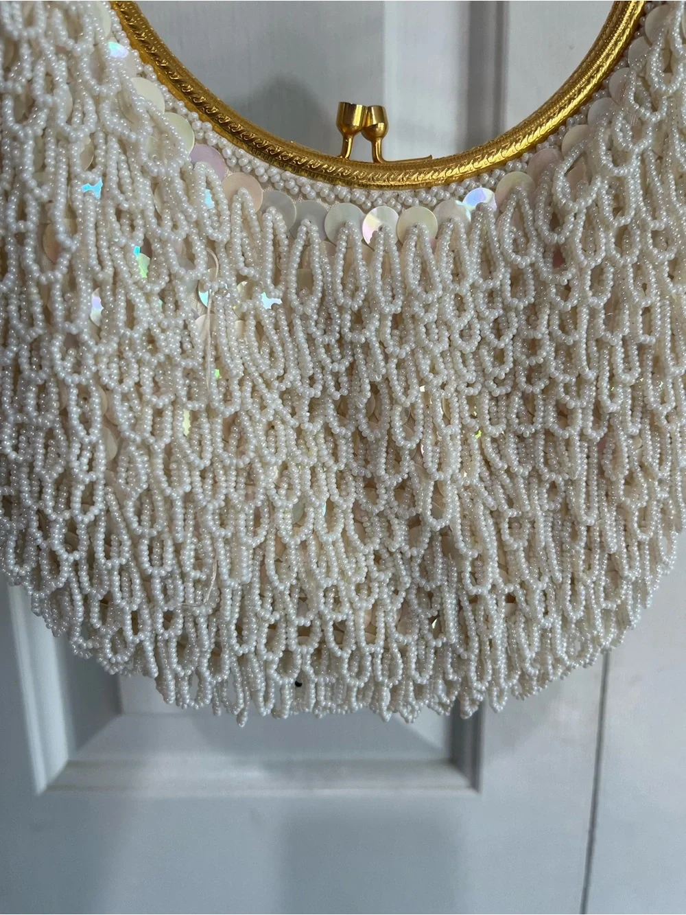 VINTAGE LADIES WHITE BEADED & SEQUENCE EVENING BAG - Picture 8 of 8